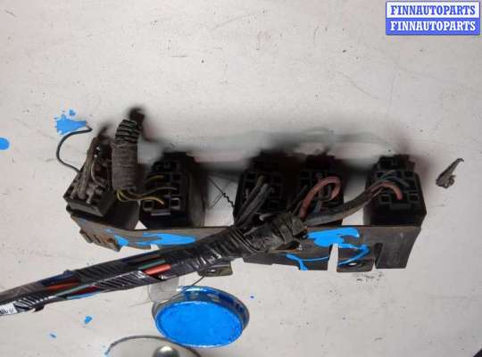 купить Блок реле на Chrysler Voyager 2000-2007