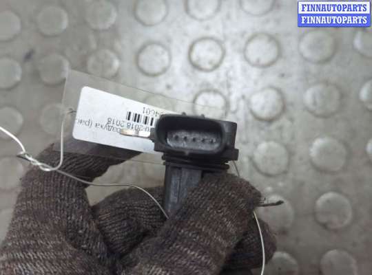 купить Измеритель потока воздуха (расходомер) на Volvo S60 2010-2018