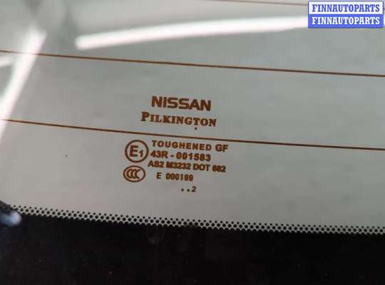 Стекло заднее на Nissan Juke