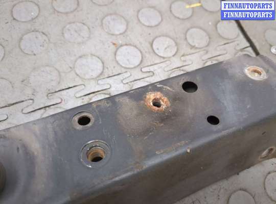 купить Рамка капота на Toyota Avensis 3 2008-2018