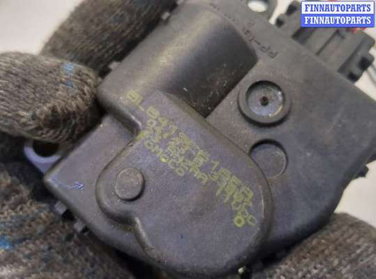 купить Электропривод заслонки отопителя на Ford Escape 2007-2012