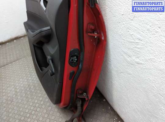купить Стекло боковой двери на Ford Focus 3 2011-2015