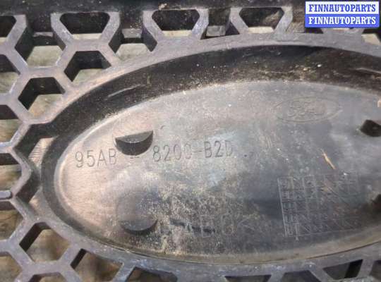 купить Решетка радиатора на Ford Escort 1995-2001