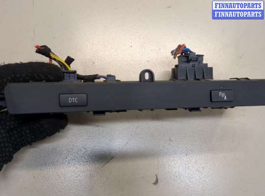 купить Кнопка парктроника на BMW 6 E63 2003-2010