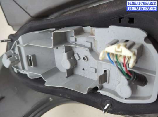 купить Фонарь (задний) на Toyota Corolla Verso 2004-2009