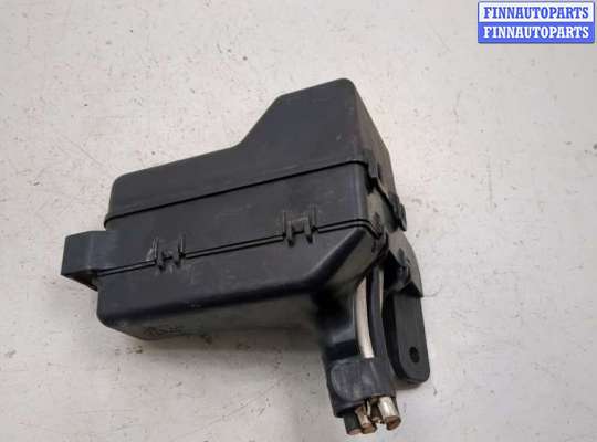 купить Блок предохранителей на Toyota Avensis 2 2003-2008