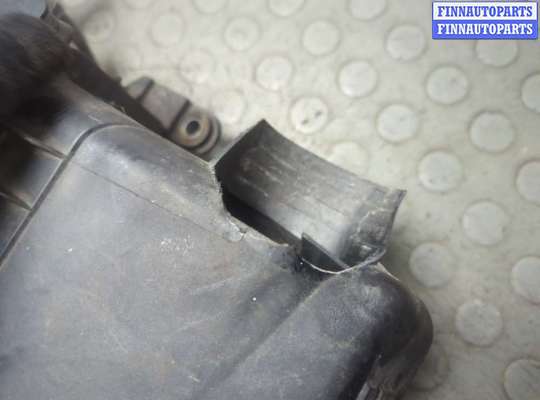 купить Корпус воздушного фильтра на Toyota Yaris 2005-2011