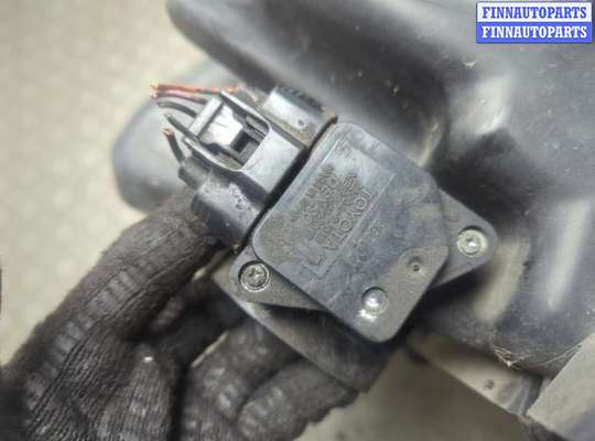 купить Корпус воздушного фильтра на Toyota Yaris 2005-2011