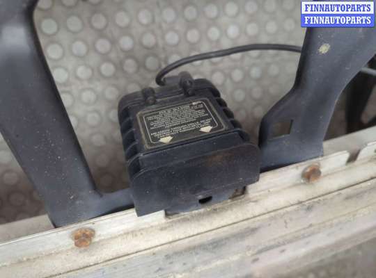 Замок капота