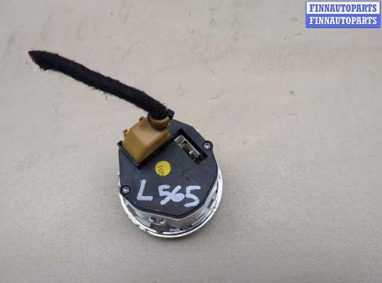 купить Кнопка включения полного привода на Volkswagen Touareg 2002-2007