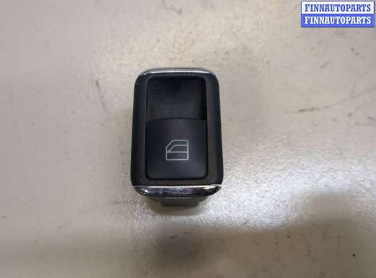 купить Кнопка стеклоподъемника (блок кнопок) на Mercedes C W204 2007-2013