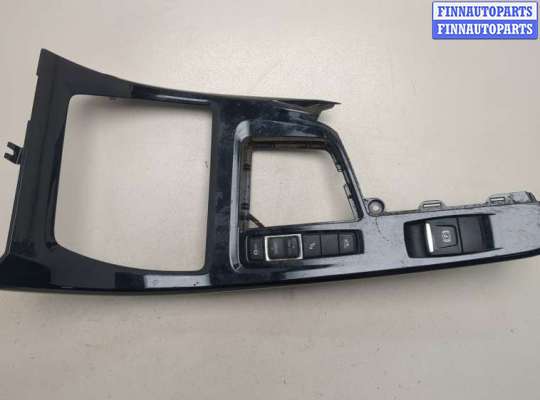 купить Рамка под кулису на BMW X1 (F48) 2015-2022