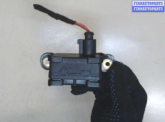 Датчик ускорения VG2337230 на Volkswagen Touareg 2007-2010