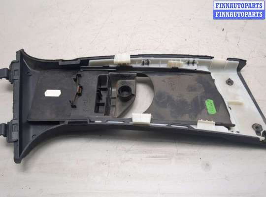купить Обшивка центральной стойки на Mercedes C W204 2006-2015