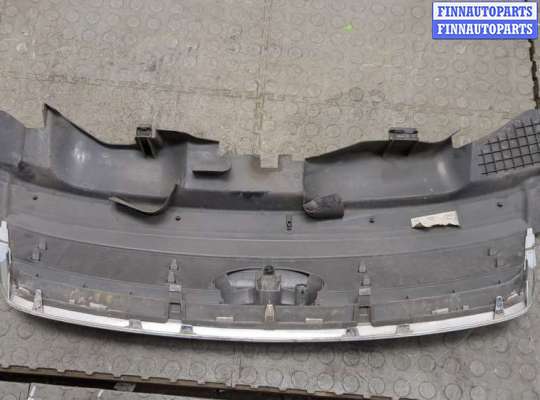 купить Решетка радиатора на Ford Kuga 2008-2012