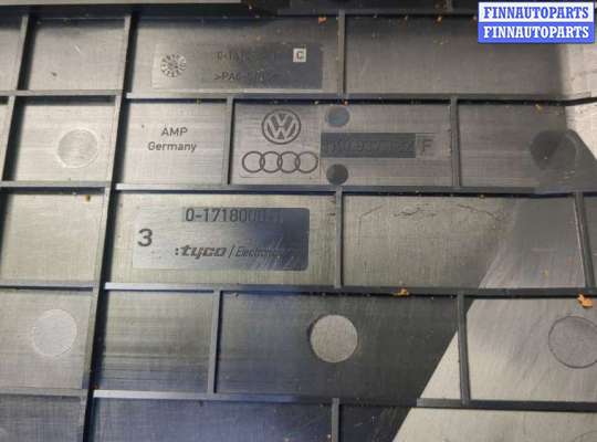 купить Блок предохранителей на Volkswagen Passat 6 2005-2010