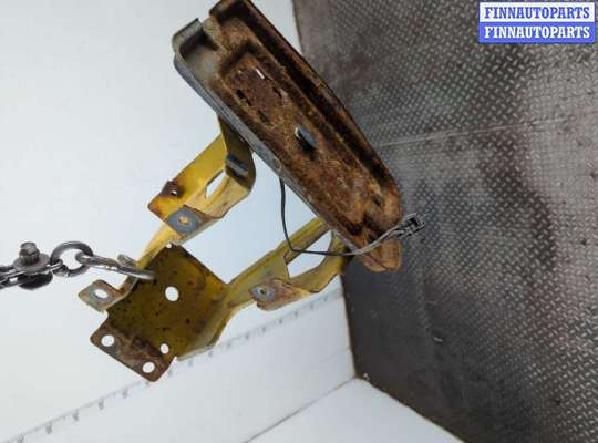 купить Кронштейн (лапа крепления) на Jeep Wrangler 1996-2006