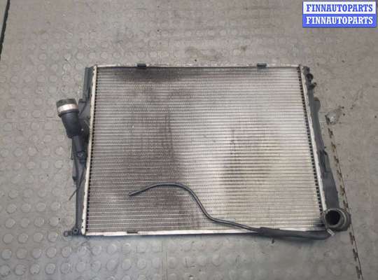 Радиатор охлаждения двигателя BM3667533 на BMW 3 E90, E91, E92, E93 2005-2012
