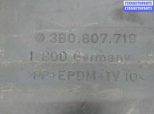 купить Молдинг бампера на Volkswagen Passat 5 1996-2000
