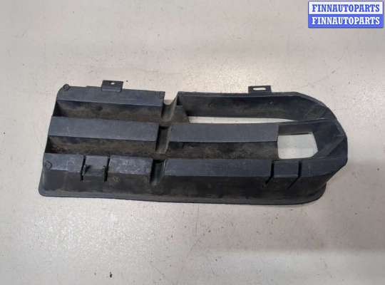 купить Заглушка (решётка) бампера на Volkswagen Golf 4 1997-2005