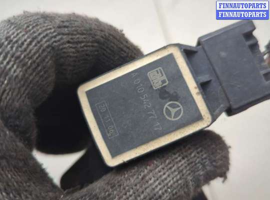 Датчик дорожного просвета на Mercedes-Benz GL (X164)