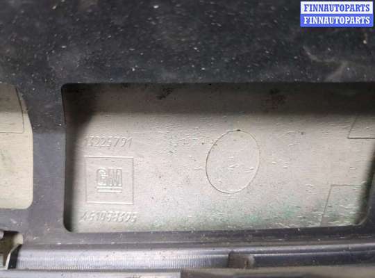 купить Решетка радиатора на Opel Zafira B 2005-2012