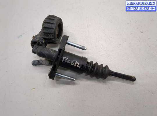 Цилиндр сцепления главный OP2388648 на Opel Vectra C 2002-2008