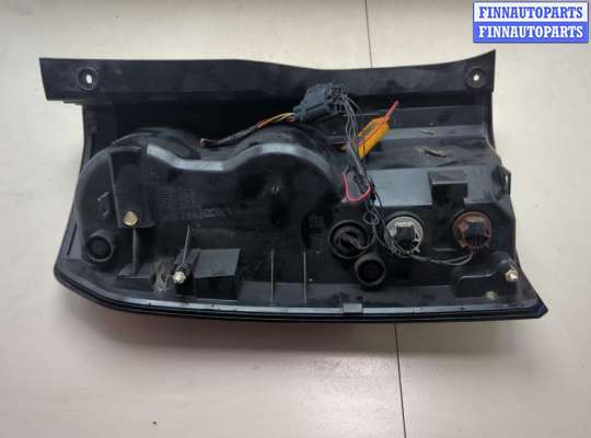 Фонарь задний на Land Rover Discovery III