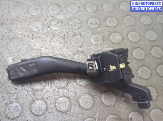 Переключатель поворотов SK518844 на Skoda Octavia (A5) 2004-2013