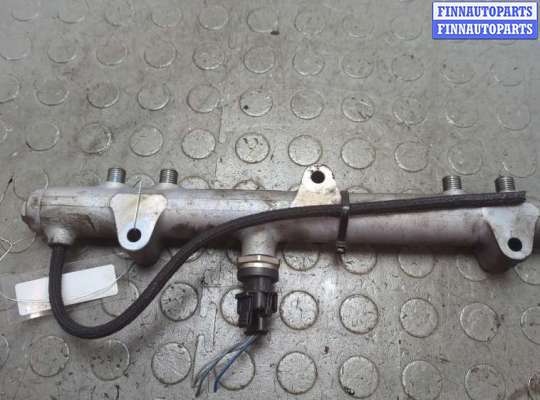 купить Рампа (рейка) топливная на Chrysler Voyager 2000-2007