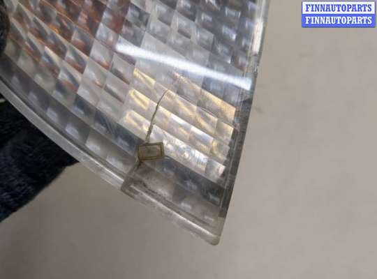 Поворотник передний на Volkswagen Passat B5 (3B)