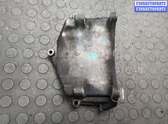 Кронштейн крепления генератора MB1697186 на Mercedes C W202 1993-2001