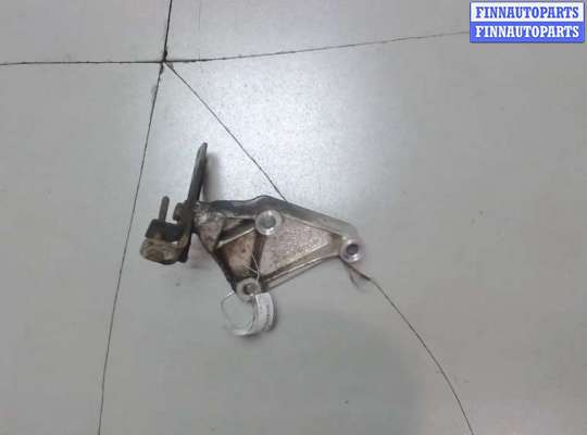 купить Кронштейн двигателя на Peugeot 306