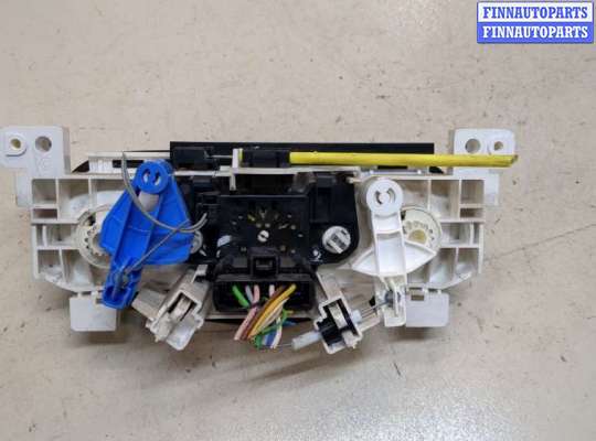 Блок управления печкой на Renault Logan II