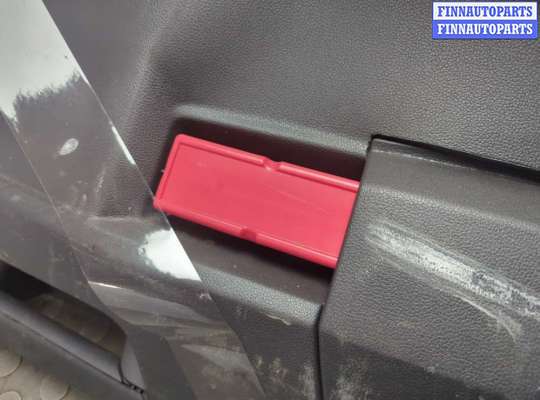 купить Обшивка крышки (двери) багажника на Volkswagen Tiguan 2020-2025