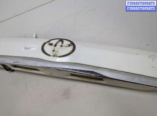 Накладка крышки багажника (двери) TT885444 на Toyota RAV 4 2006-2013