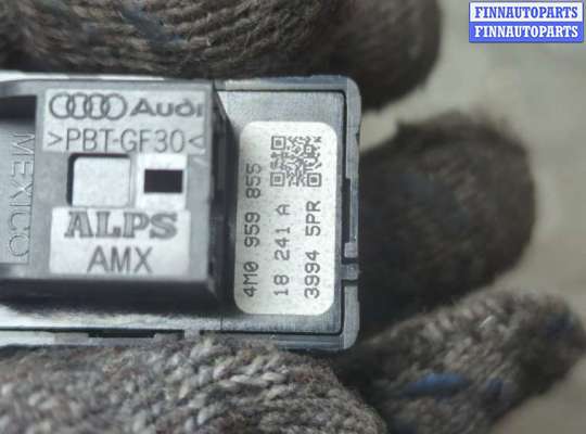 купить Кнопка стеклоподъемника (блок кнопок) на Audi A4 (B9) 2015-2023