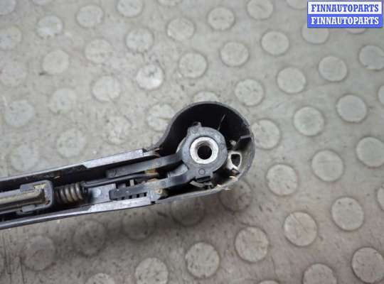 купить Щеткодержатель на Volkswagen Golf 5 2003-2009