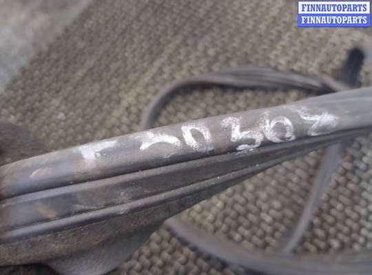 купить Уплотнитель на Mercedes ML W163 1997-2005