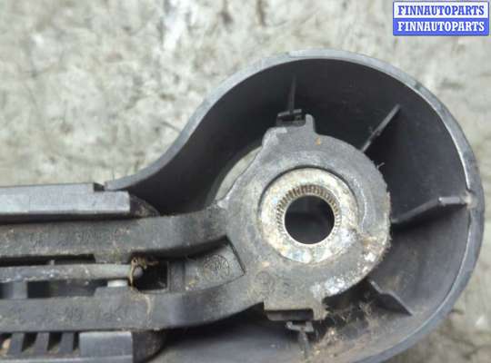 купить Щеткодержатель на Volkswagen Tiguan 2007-2011