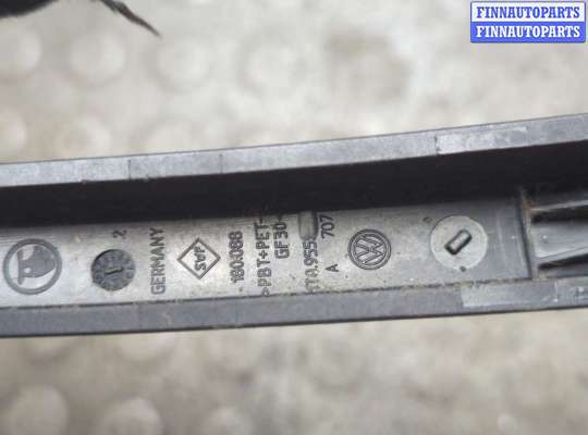 купить Щеткодержатель на Volkswagen Tiguan 2007-2011