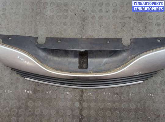 купить Решетка радиатора на Renault Laguna 2 2001-2007