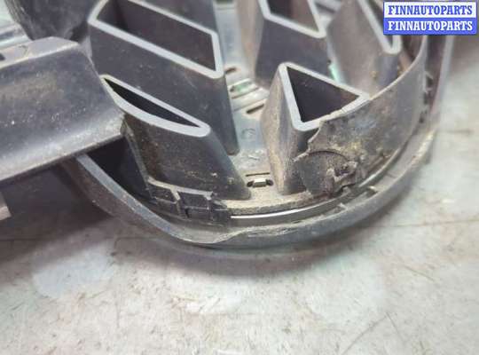 купить Решетка радиатора на Volkswagen Golf 4 1997-2005
