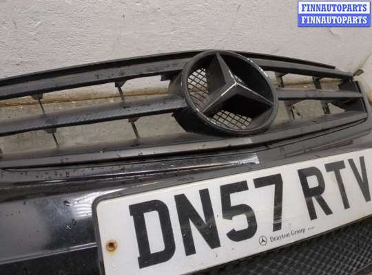 купить Решетка радиатора на Mercedes C W204 2006-2015