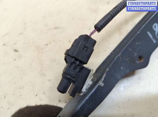 Кронштейн прочее на Toyota Venza (GV10)