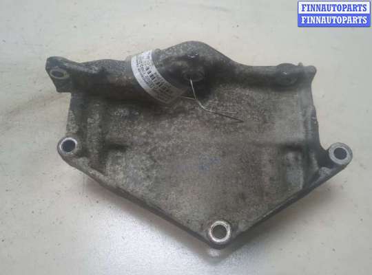 Кронштейн крепления генератора MB1390570 на Mercedes C W202 1993-2000