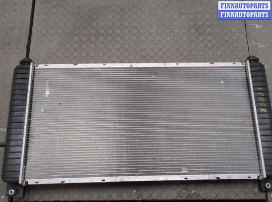 Радиатор основной на Cadillac Escalade II (GMT 800)