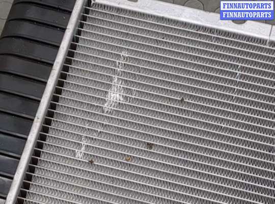 Радиатор основной на Cadillac Escalade II (GMT 800)