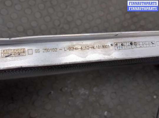 Радиатор основной на Cadillac Escalade II (GMT 800)