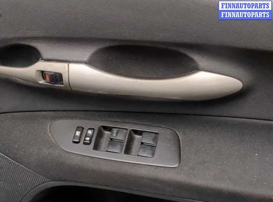 купить Ручка двери наружная на Toyota Auris E15 2006-2012